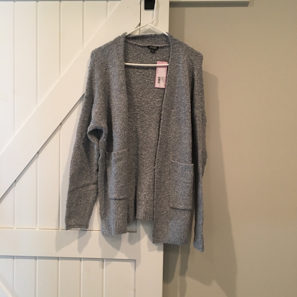🥰Fuzzy gray cardigan